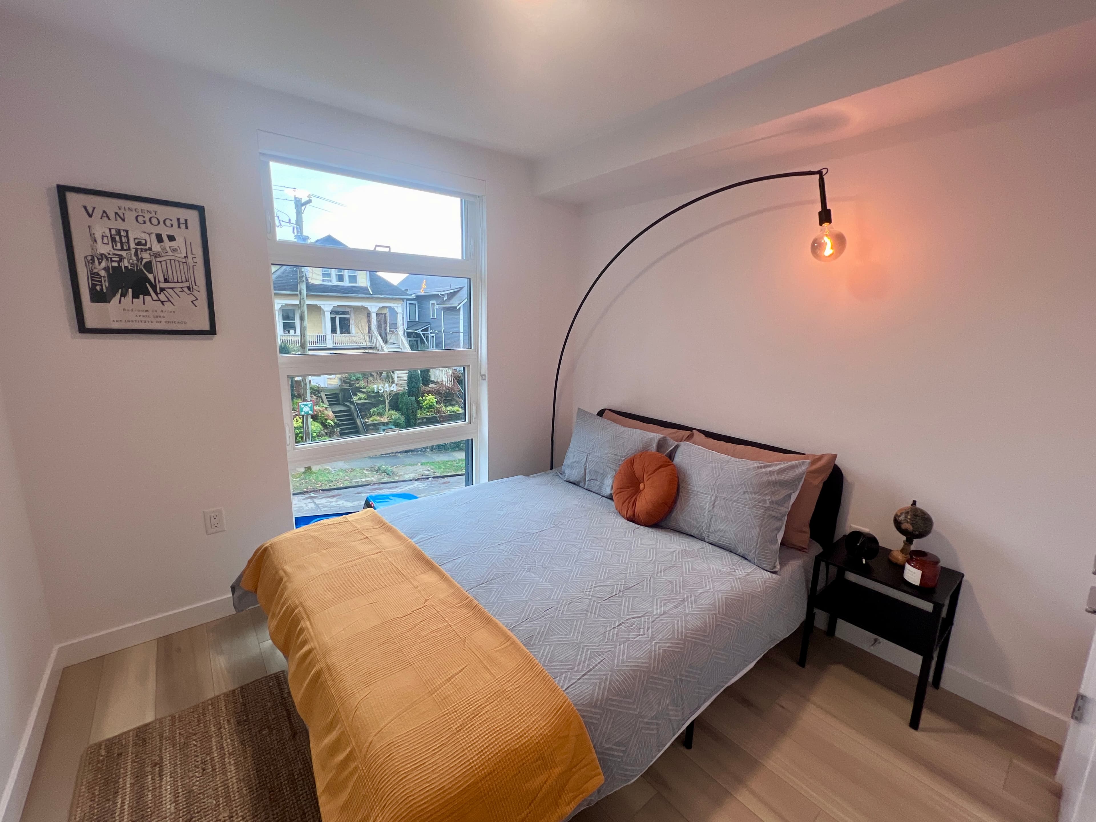 Modern 1-Bedroom in the Heart of Commercial Drive