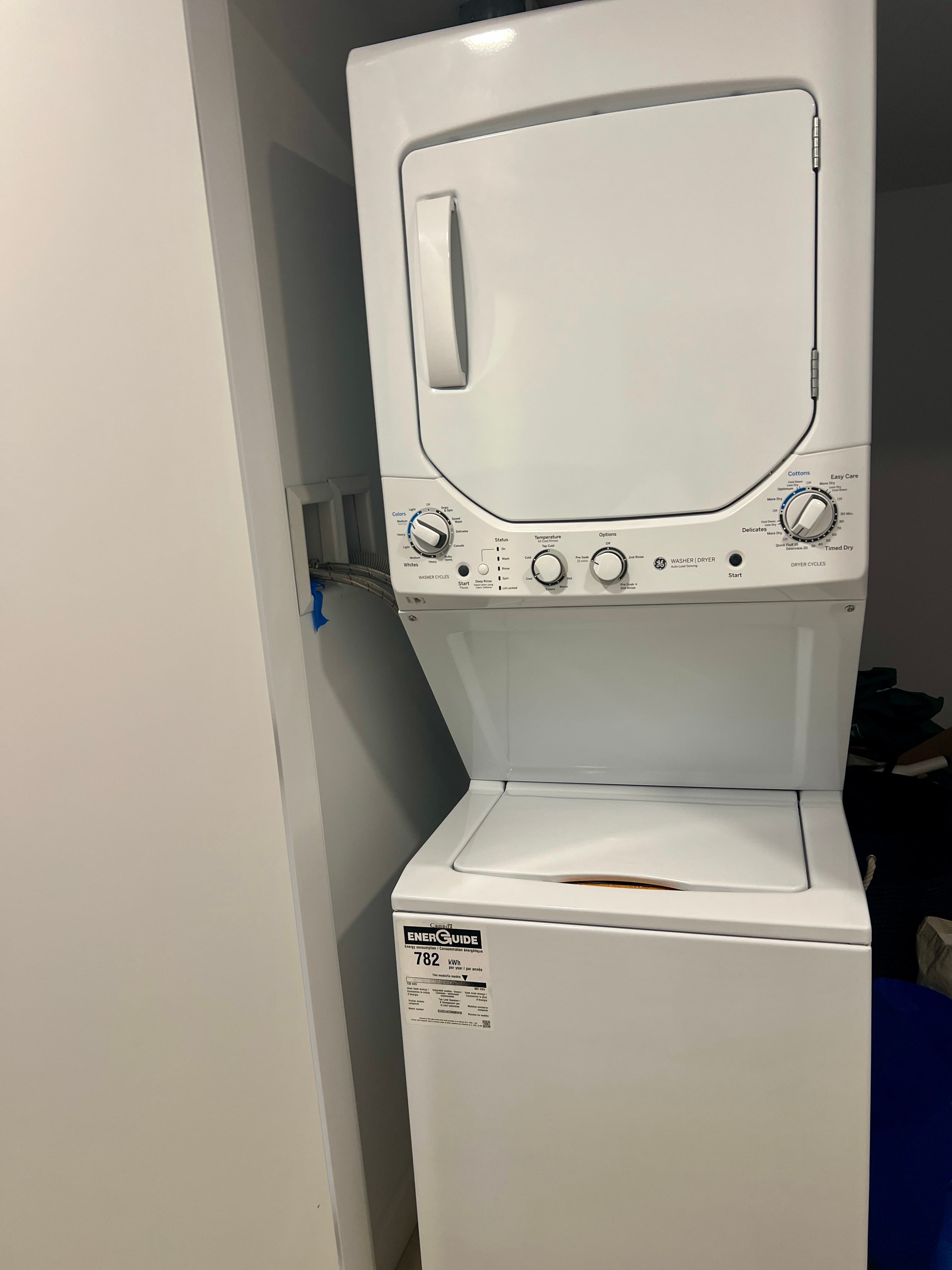 Modern 1-Bedroom in the Heart of Commercial Drive