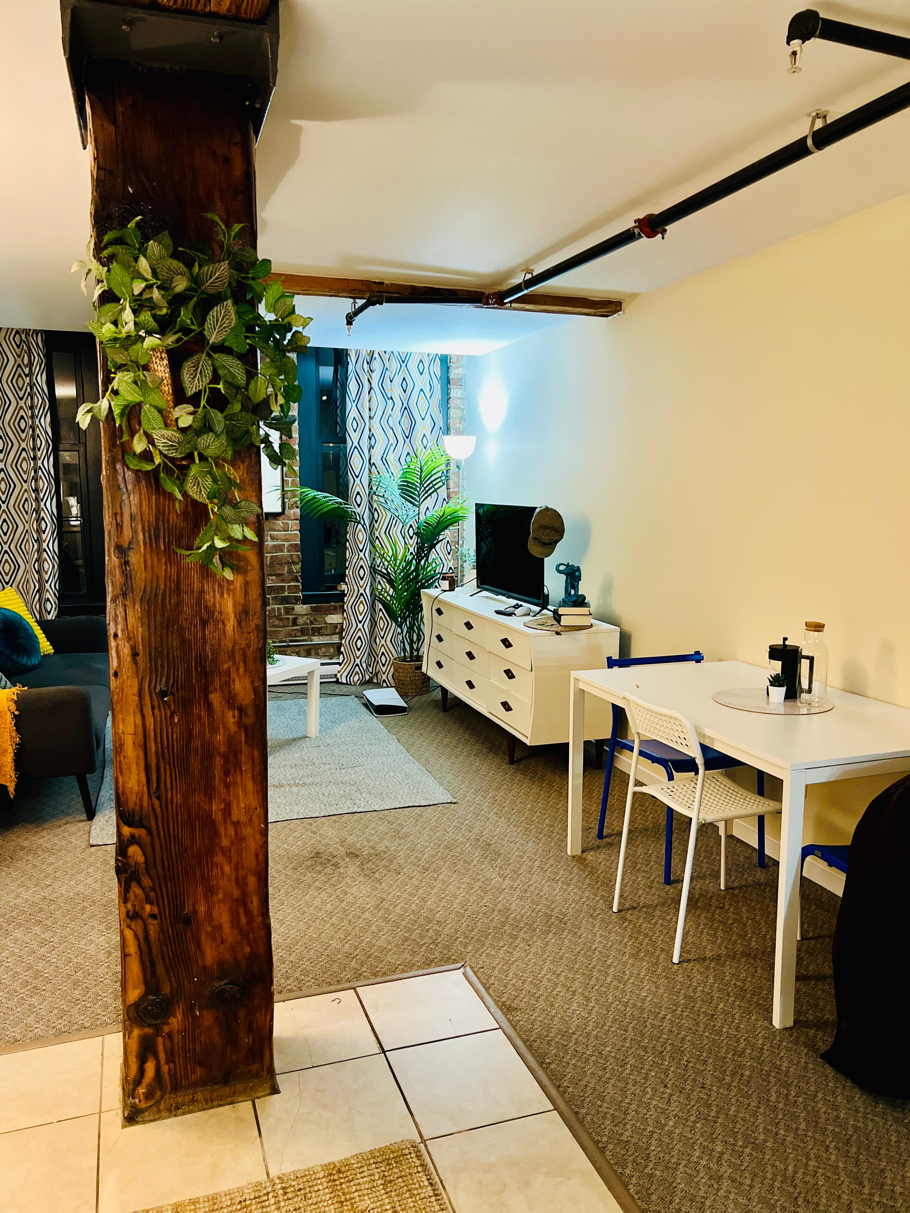 40 Powell #501 - Modern 1BR in Gastown