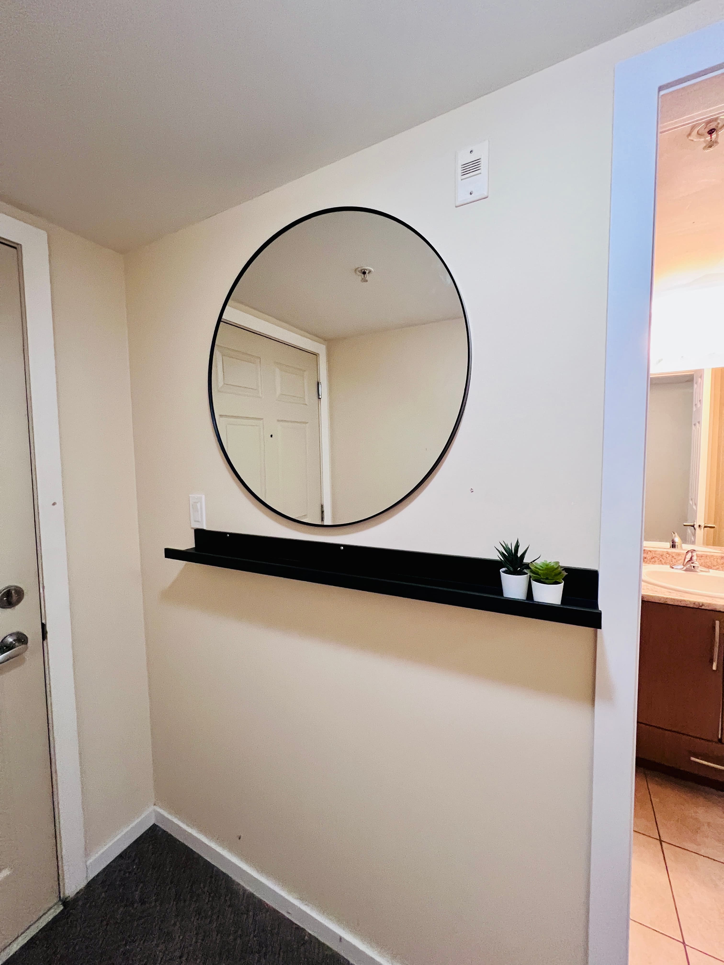 40 Powell #501 - Modern 1BR in Gastown