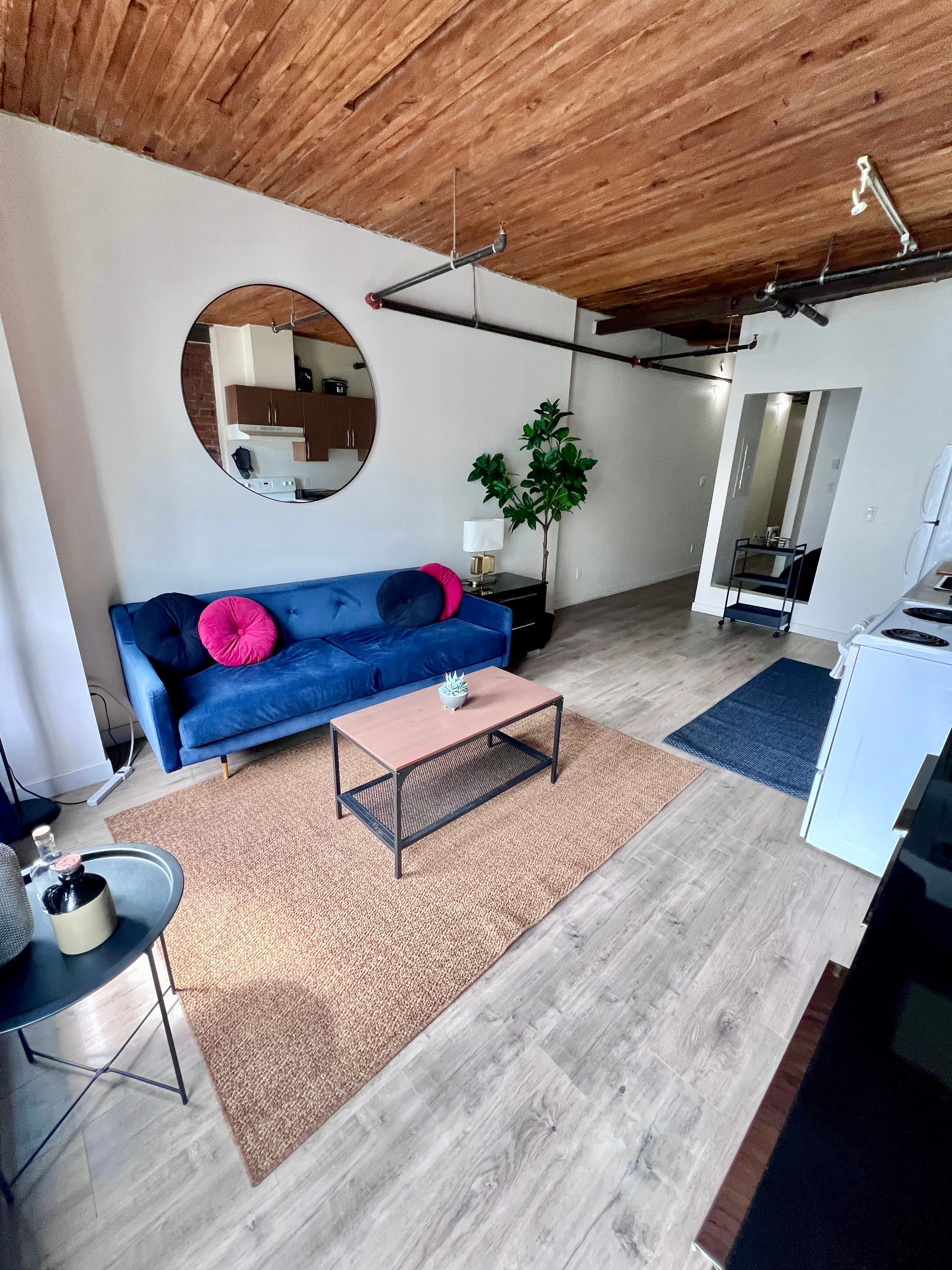 40 Powell #504 - Stylish 1BR in Gastown