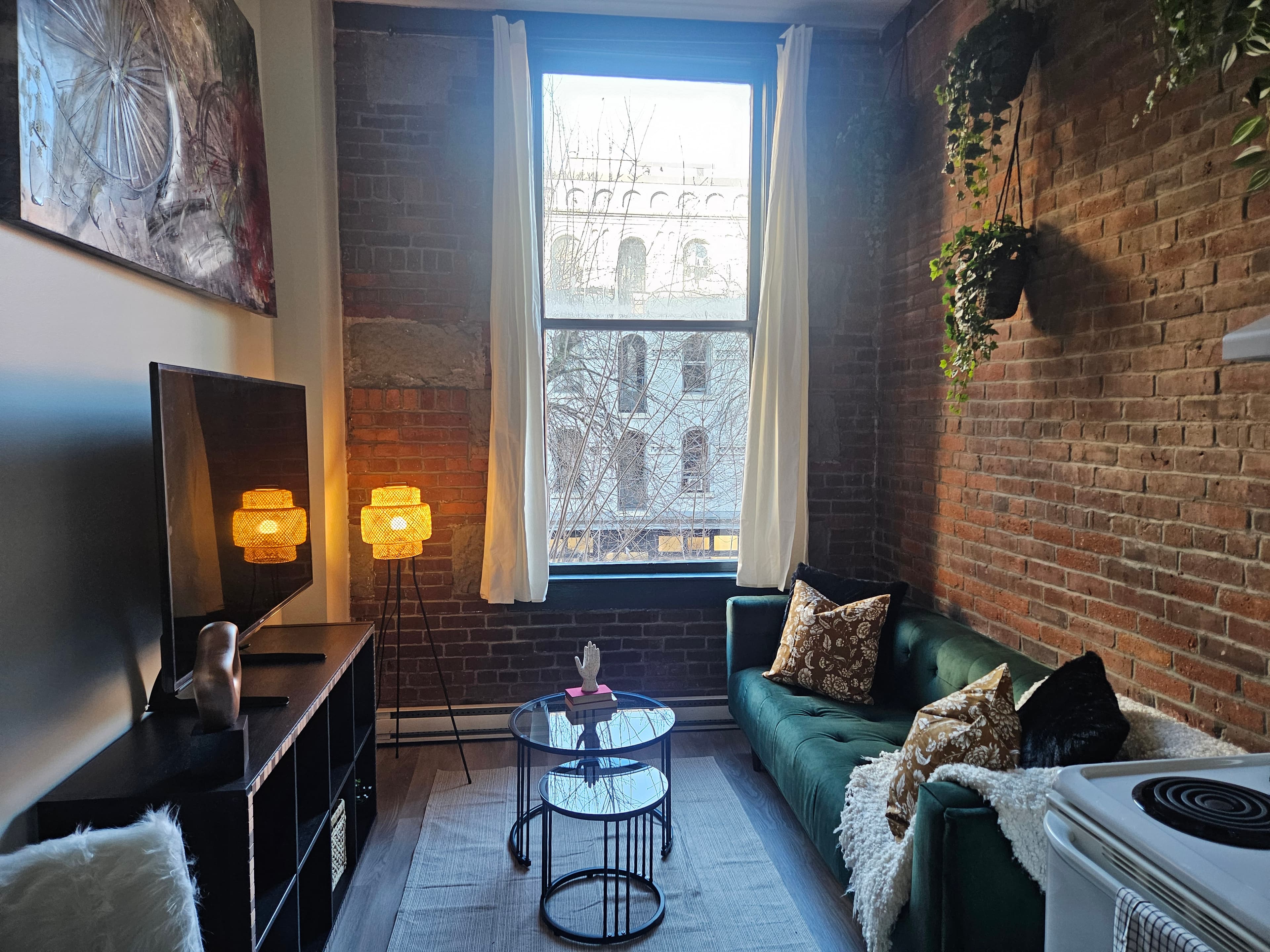 40 Powell #203 - Cozy 1BR in Gastown