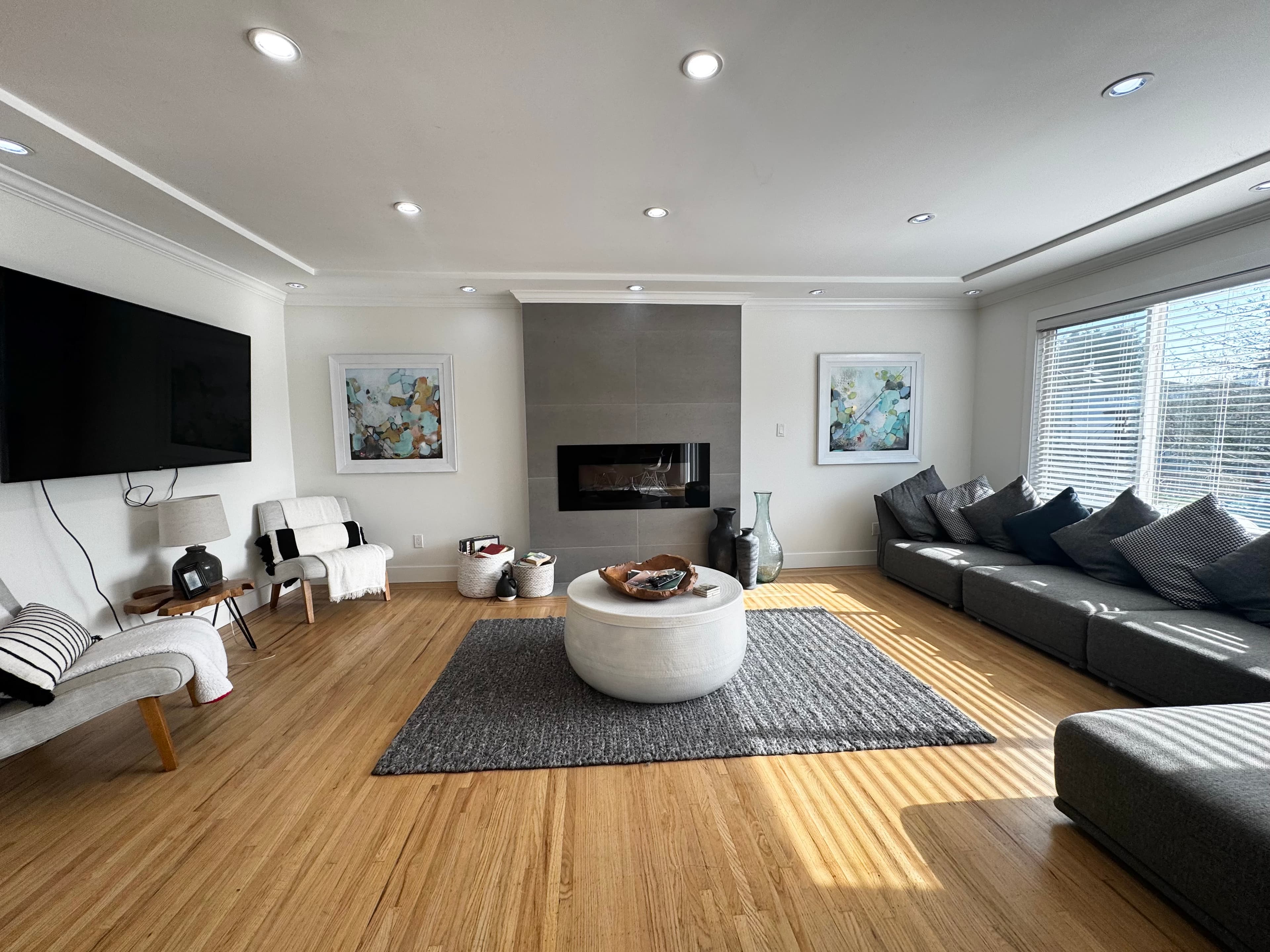 Upper Level 3-Bedroom (Renfrew Heights)