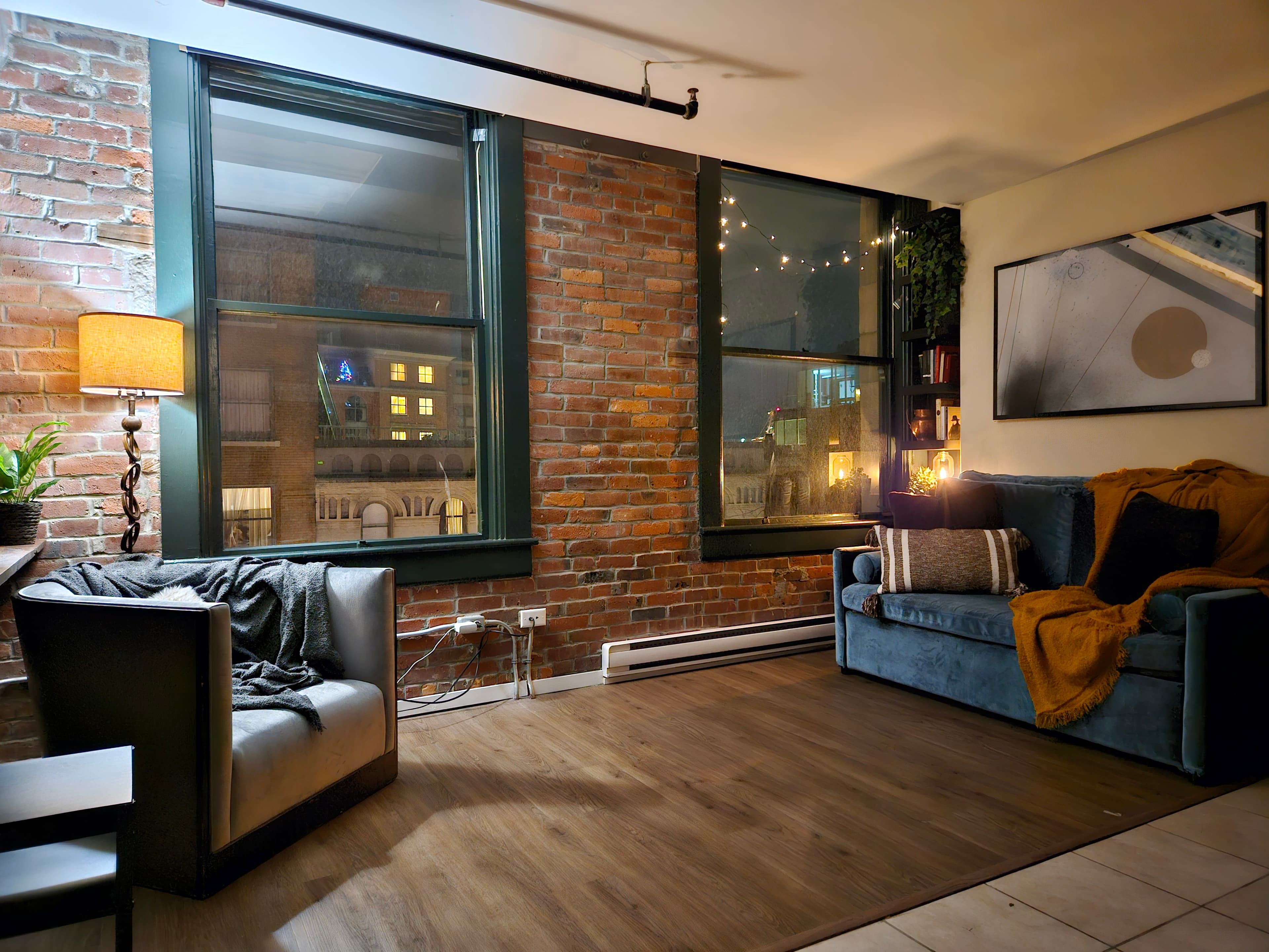 40 Powell #408 - Cozy Studio in Gastown